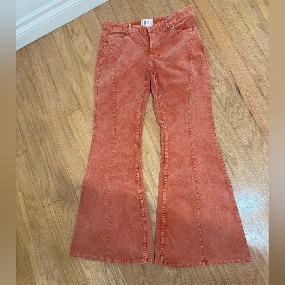 *BRAND NEW WITH TAG* corduroy flared jeans